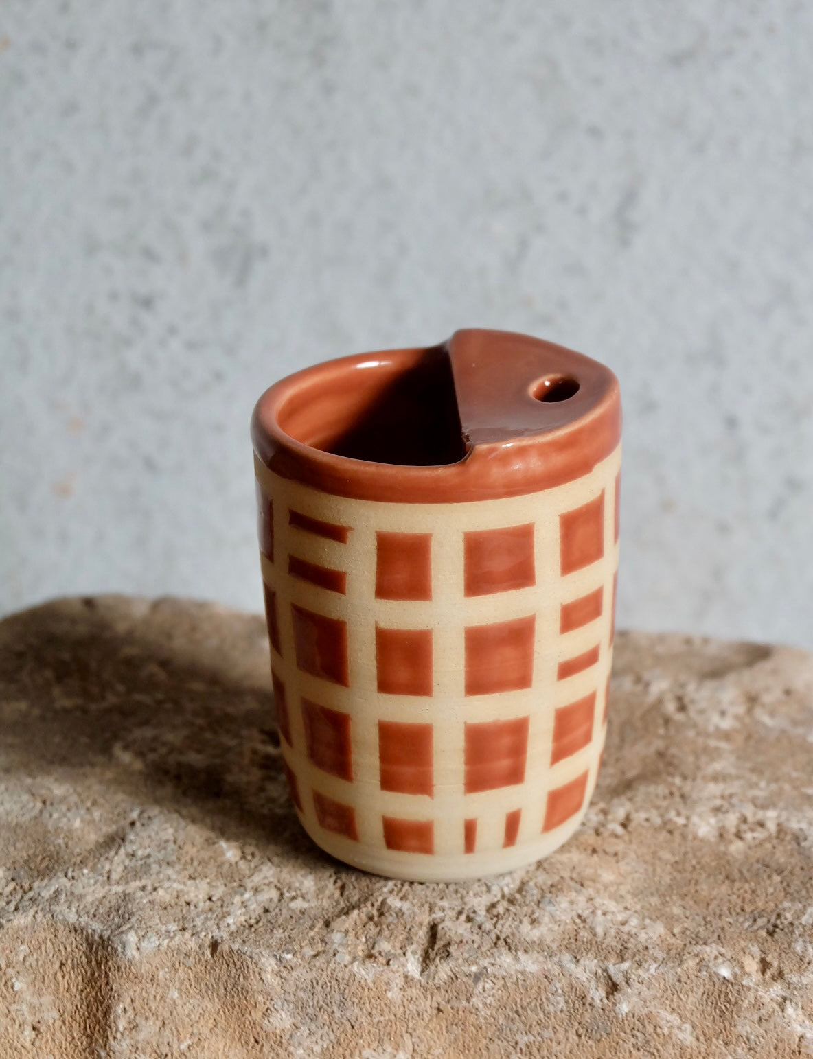 tasse de voyage - roches rouges