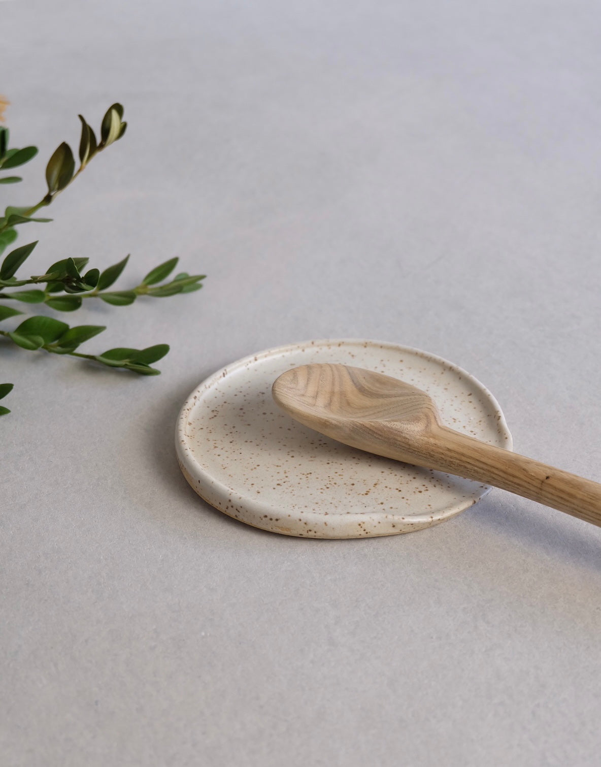 spoon rest - warm white